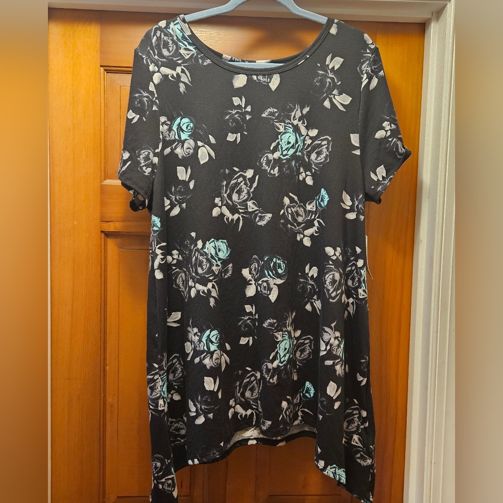 LuLaRoe Melissa Tunic NWT Size 2xl